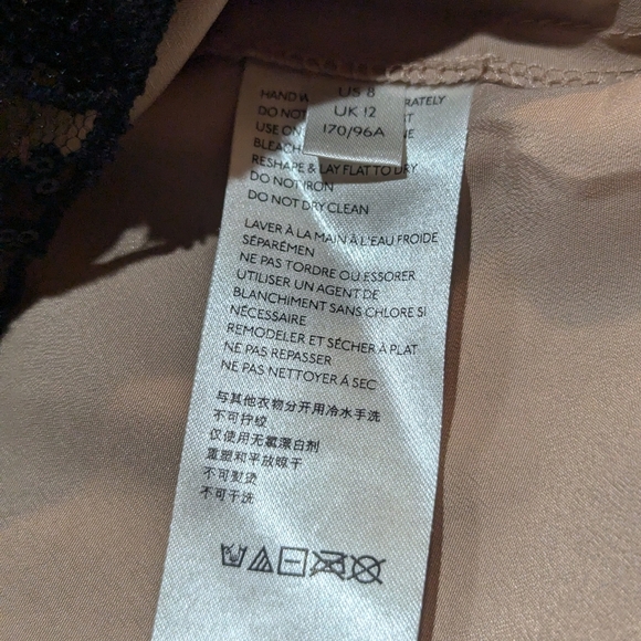 Elegant Black Lace Dress - Picture 8 of 10